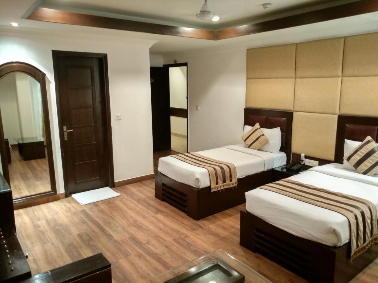 Aaron Castle Hotel 3*