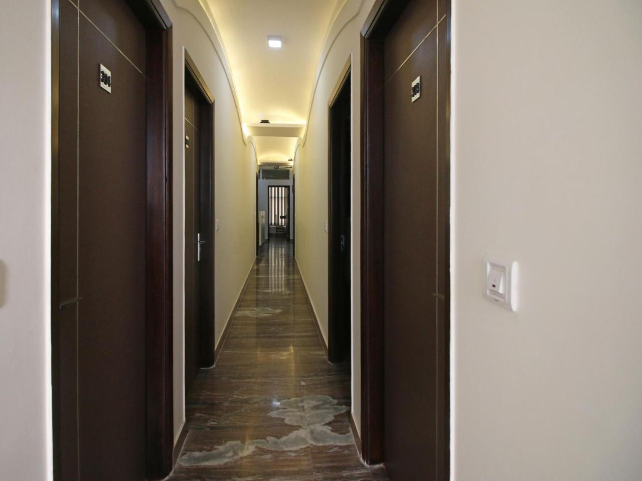 Oyo 393 Rk Grand 3* Delhi (National Capital Territory of India)