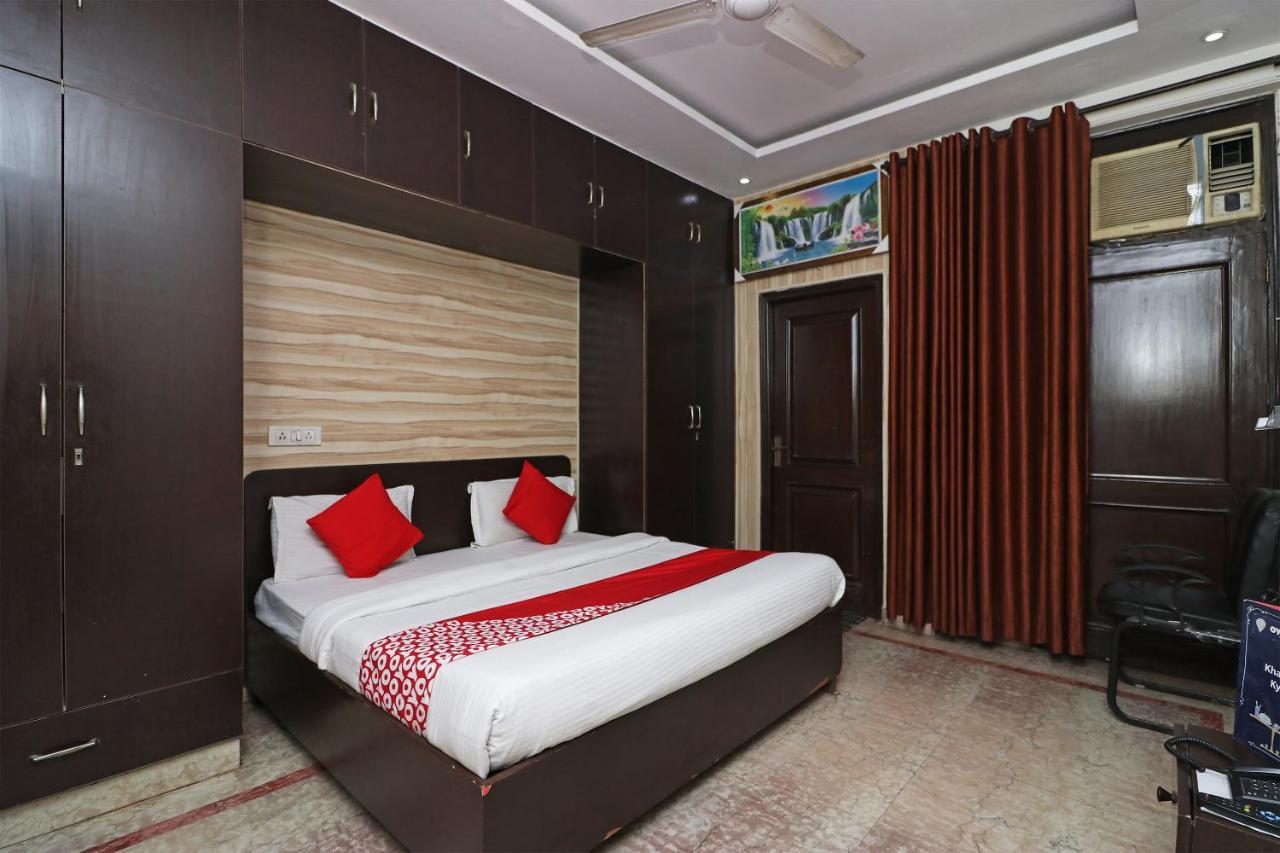 Hotel Oyo 9019 Golden Park 3*