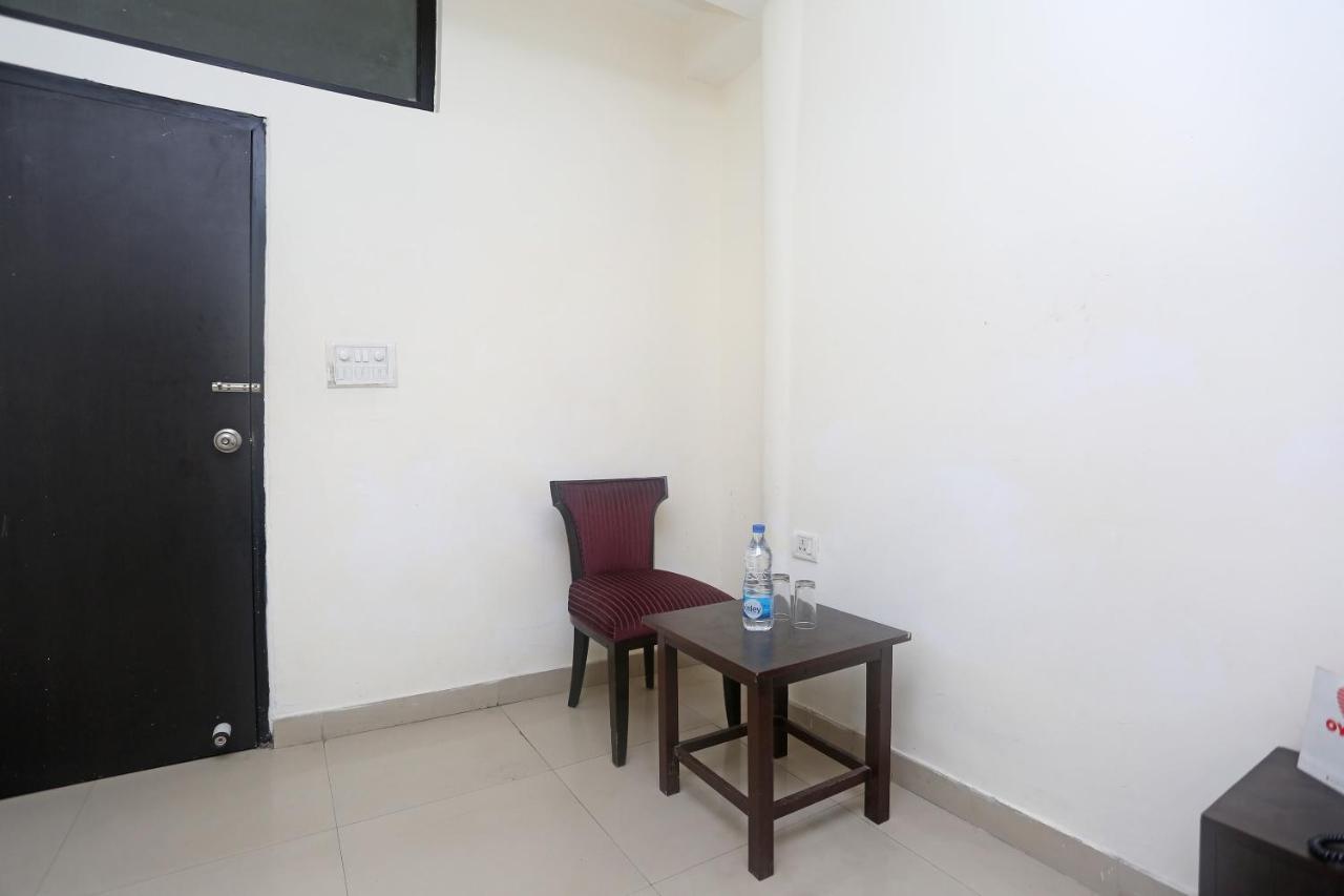 Hotel Oyo 11605 Aravali New Delhi