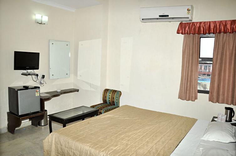 Airport Noratan Palace 3*