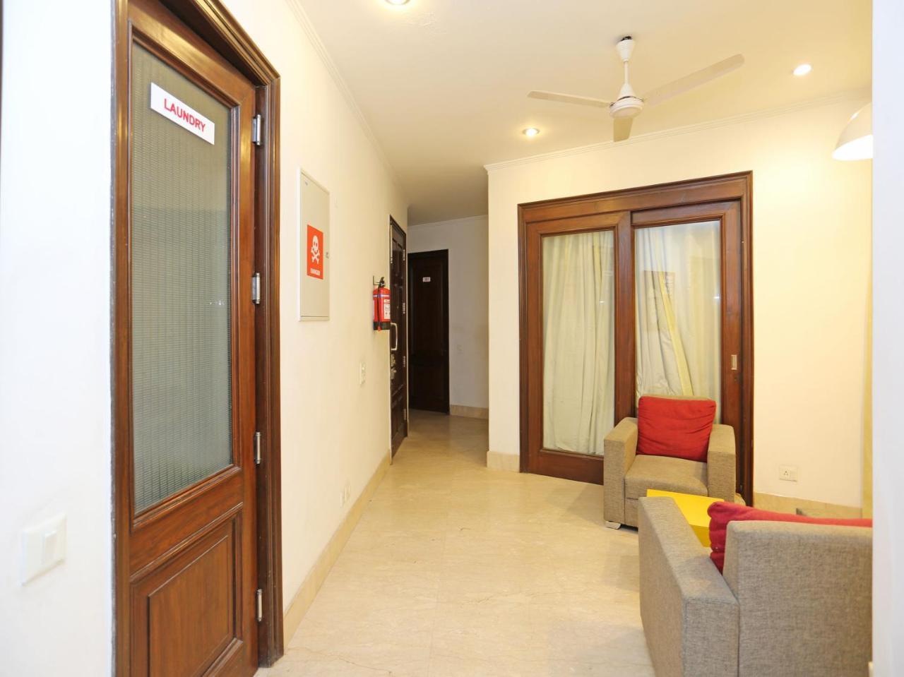 Hotel Oyo 5265 Hauz Khas Metro 2*