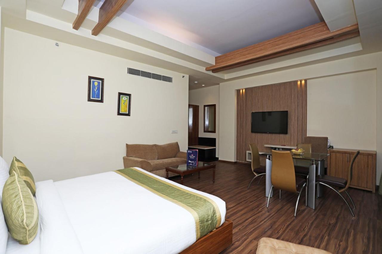Westend - And Banquet Near Delhi Airport Hotel New Delhi