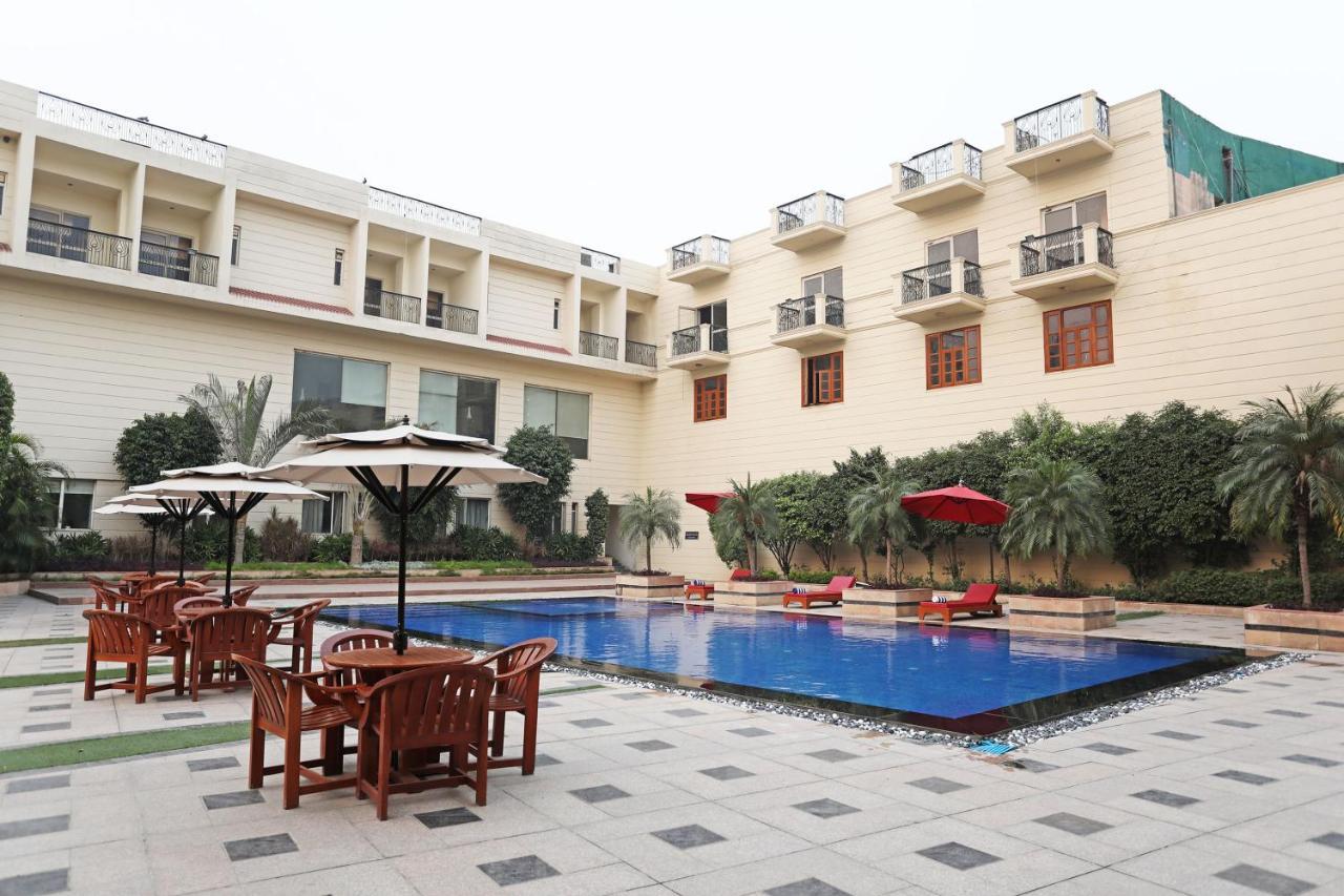 Hotel Westend - And Banquet Near Delhi Airport 4*