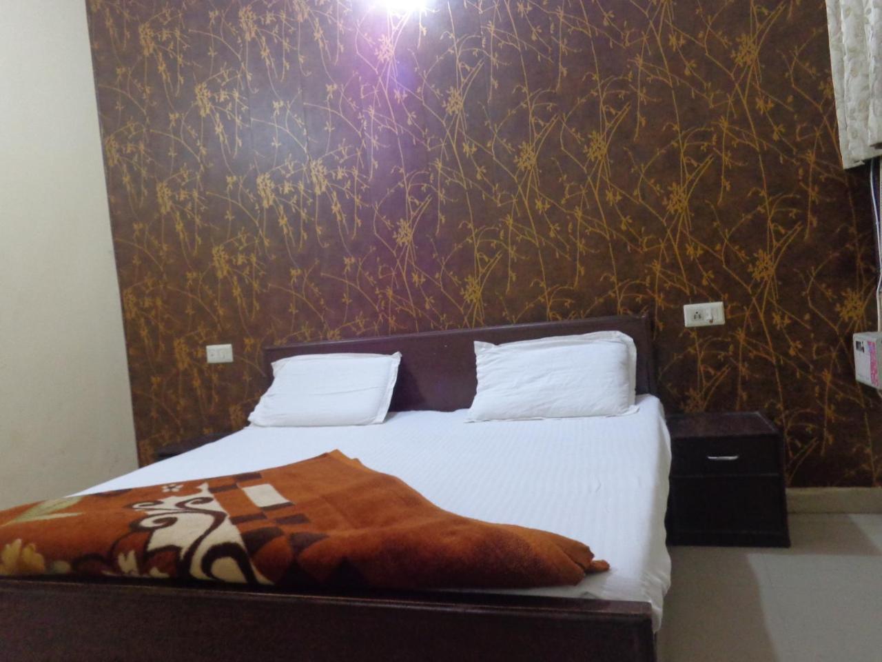 Akash Guest house
