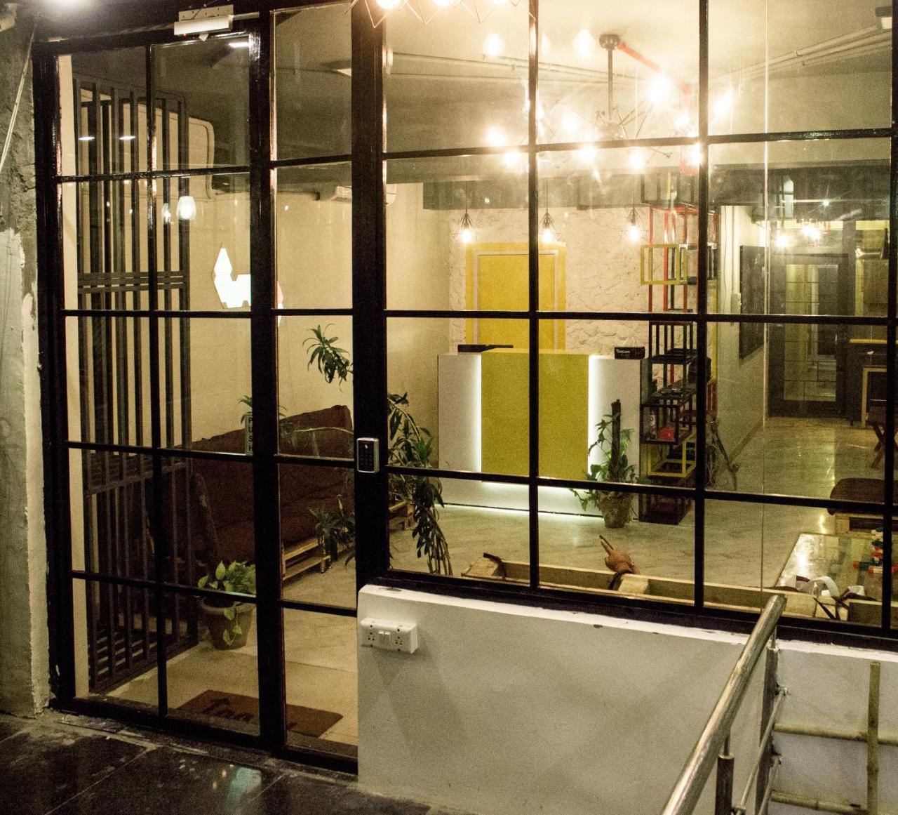 Podstop * New Delhi