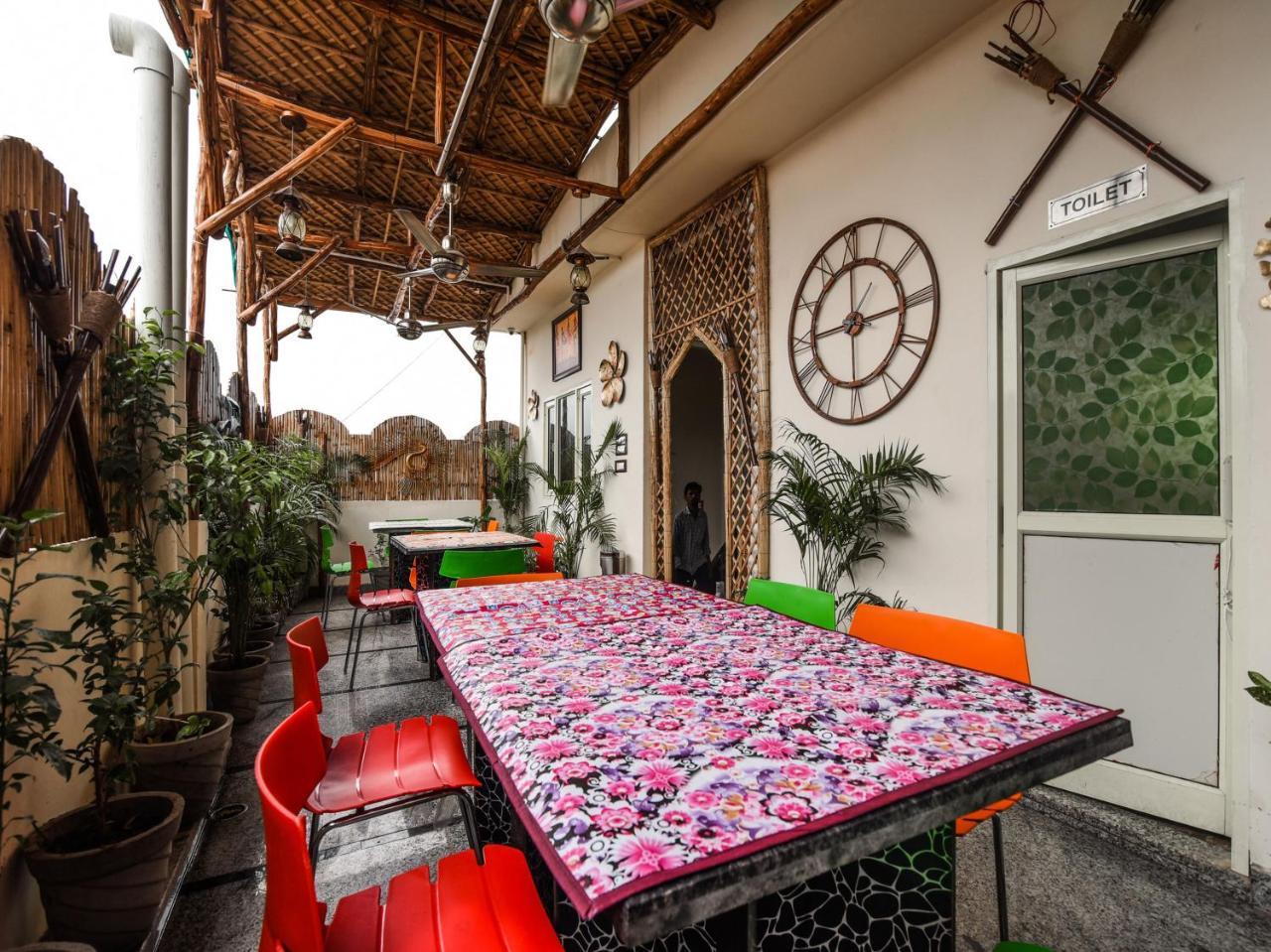 Dollar Hotel 3*