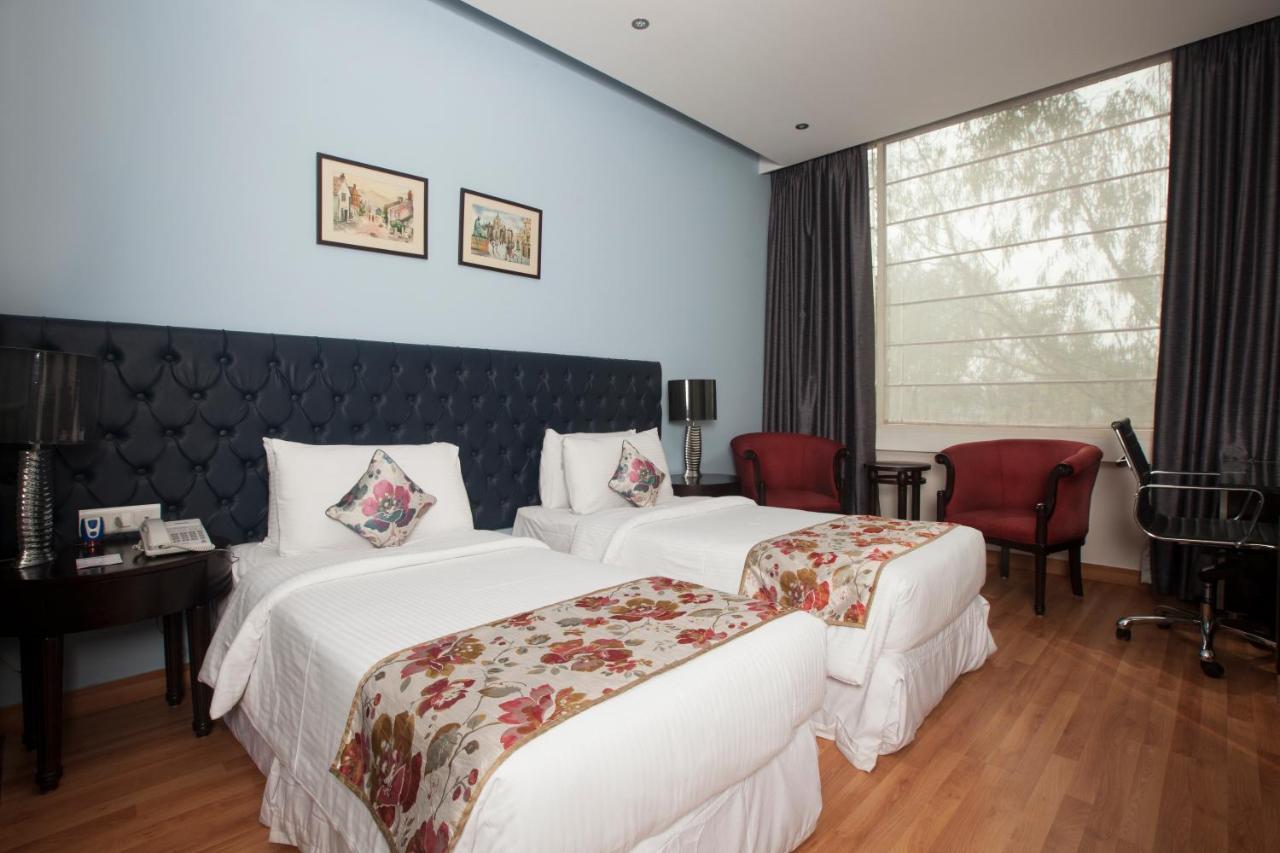 Hotel Athena 3* New Delhi