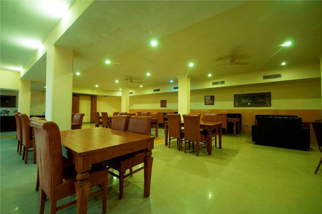 Fairmint Global Hotel