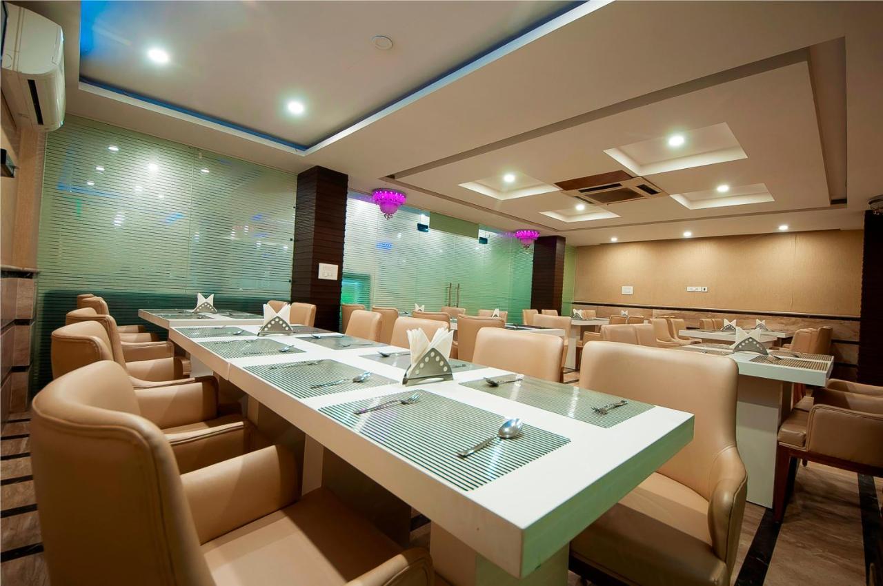 Fairmint Global Hotel