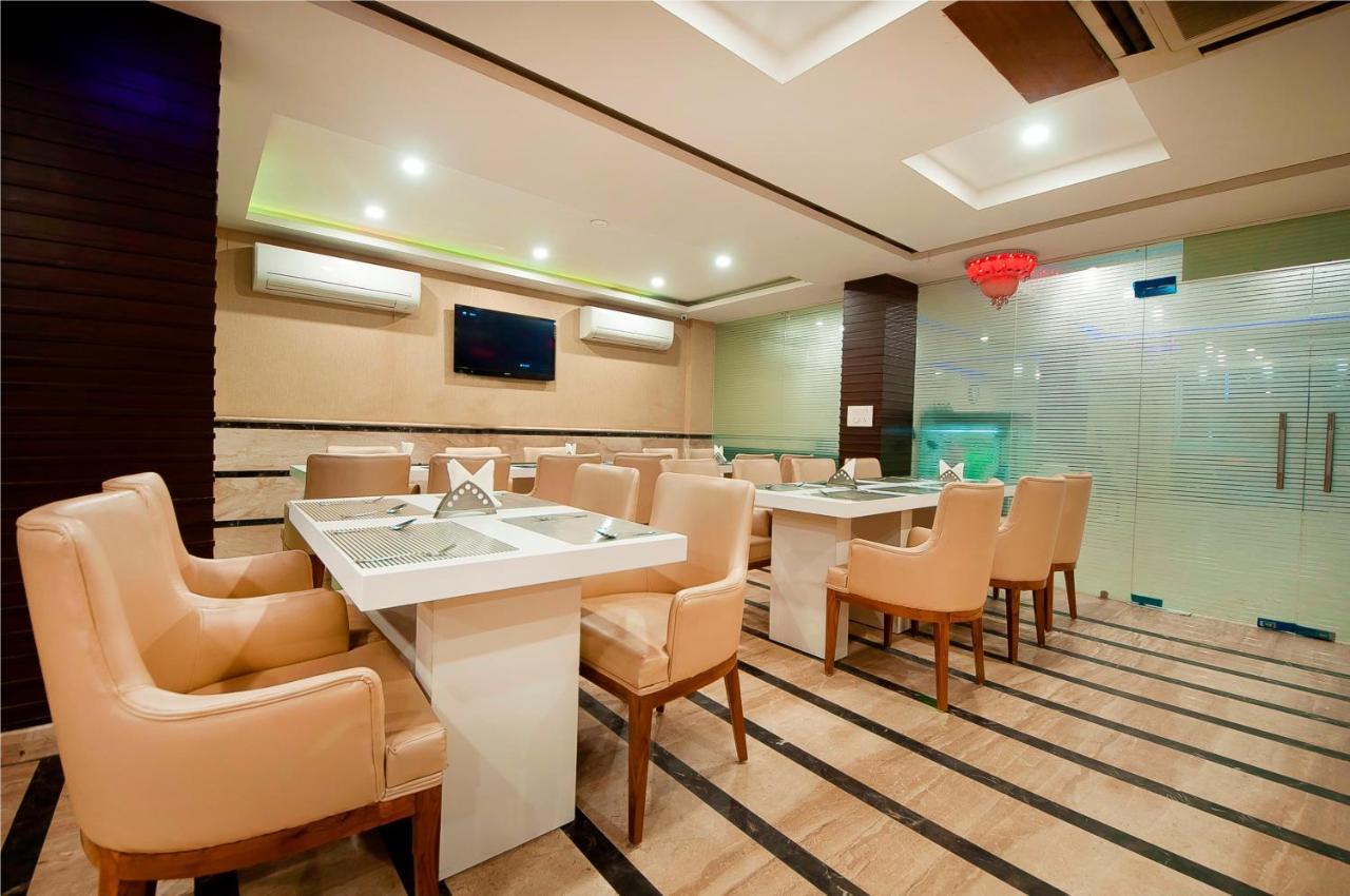Fairmint Global Hotel