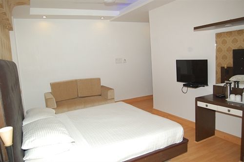 Surya International 3* Delhi (National Capital Territory of India)