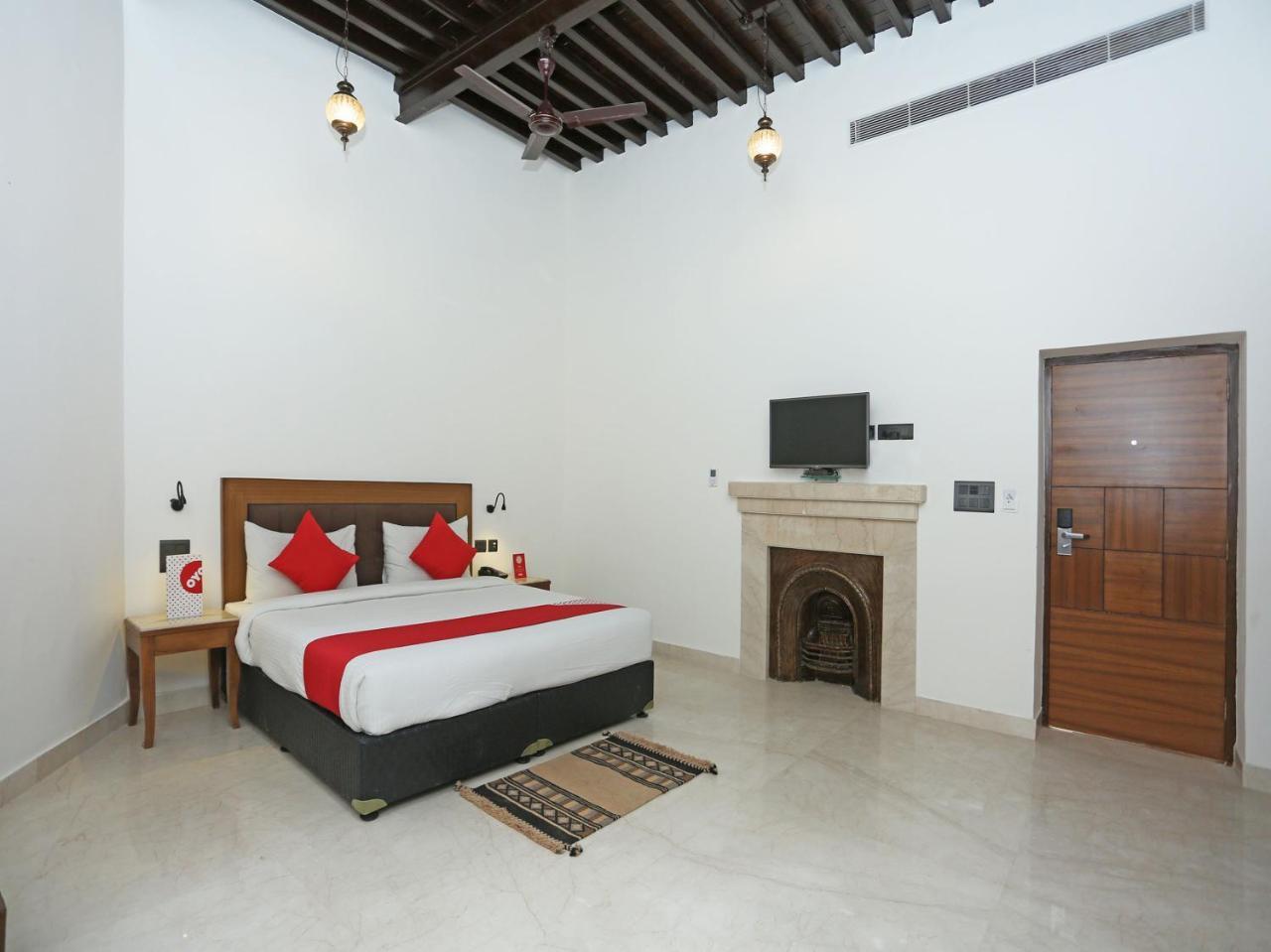 Oyo 738 Castle Delhi (National Capital Territory of India)