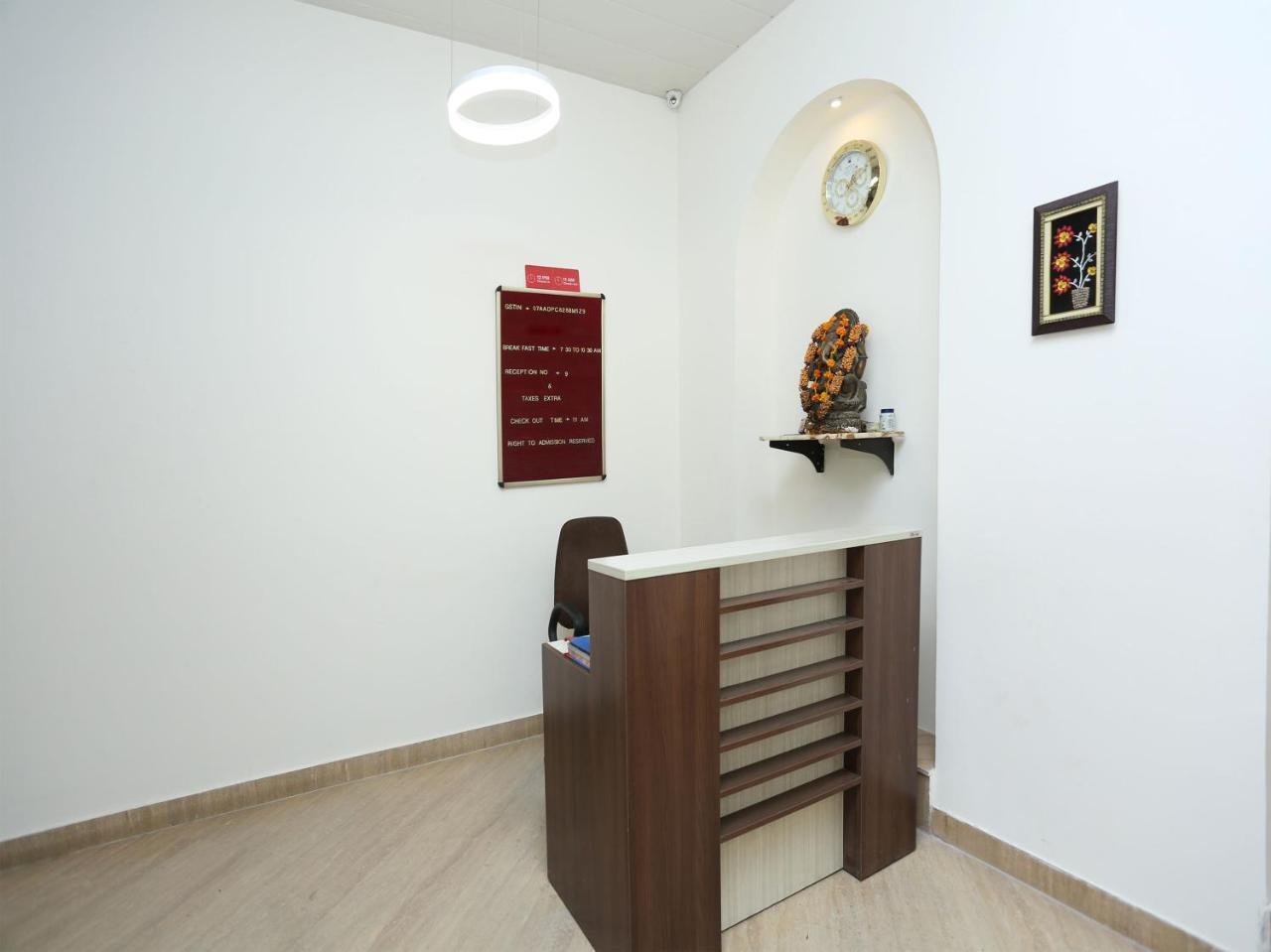 Oyo 738 Castle