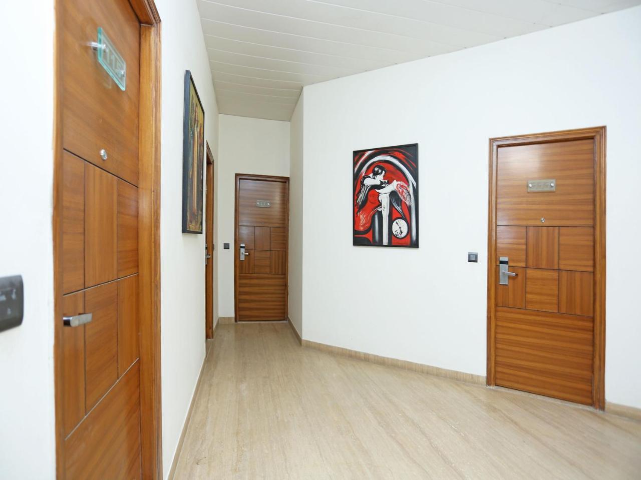 Oyo 738 Castle Hotel