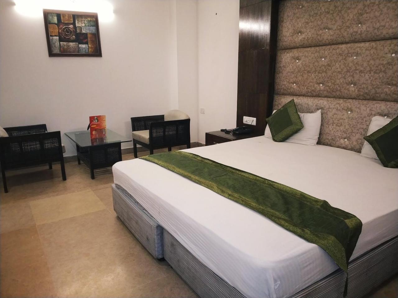 City Heights Hotel