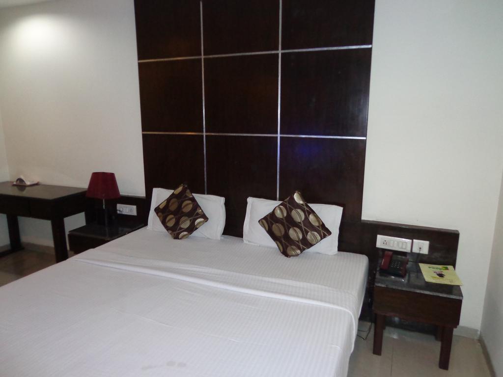 Hotel O Grand Peepal 4*