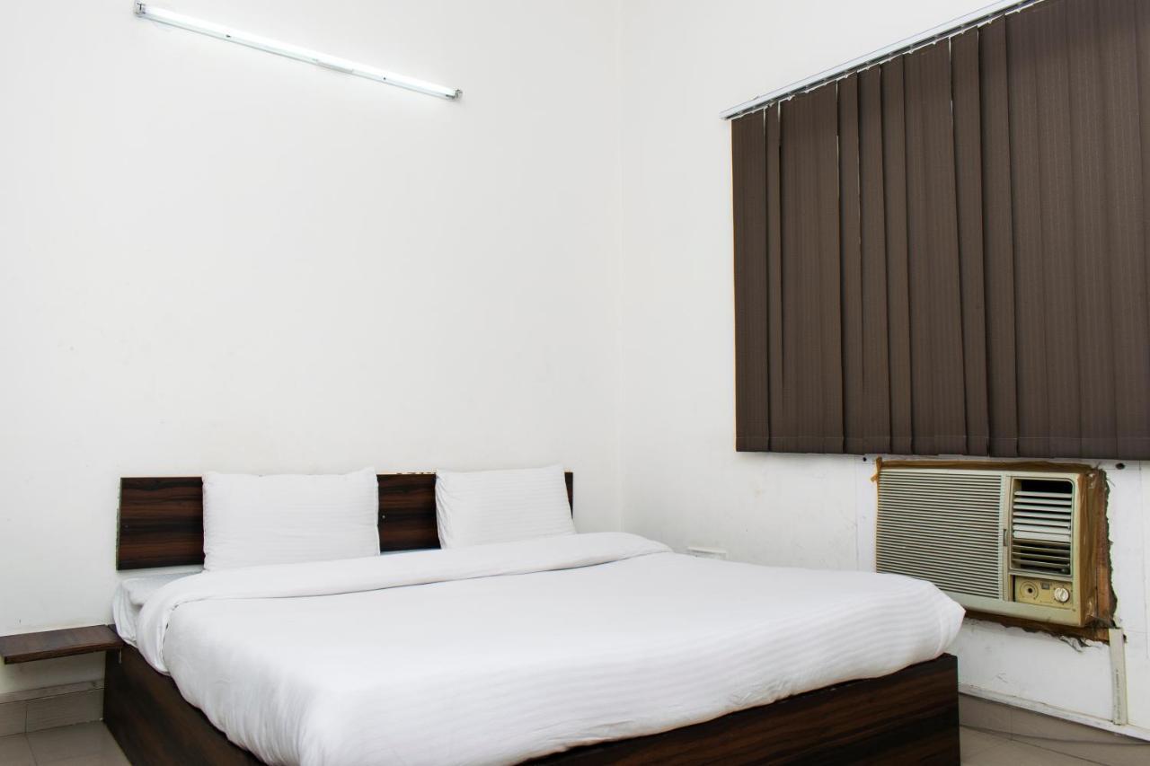 The Radiance And Apartment New Delhi