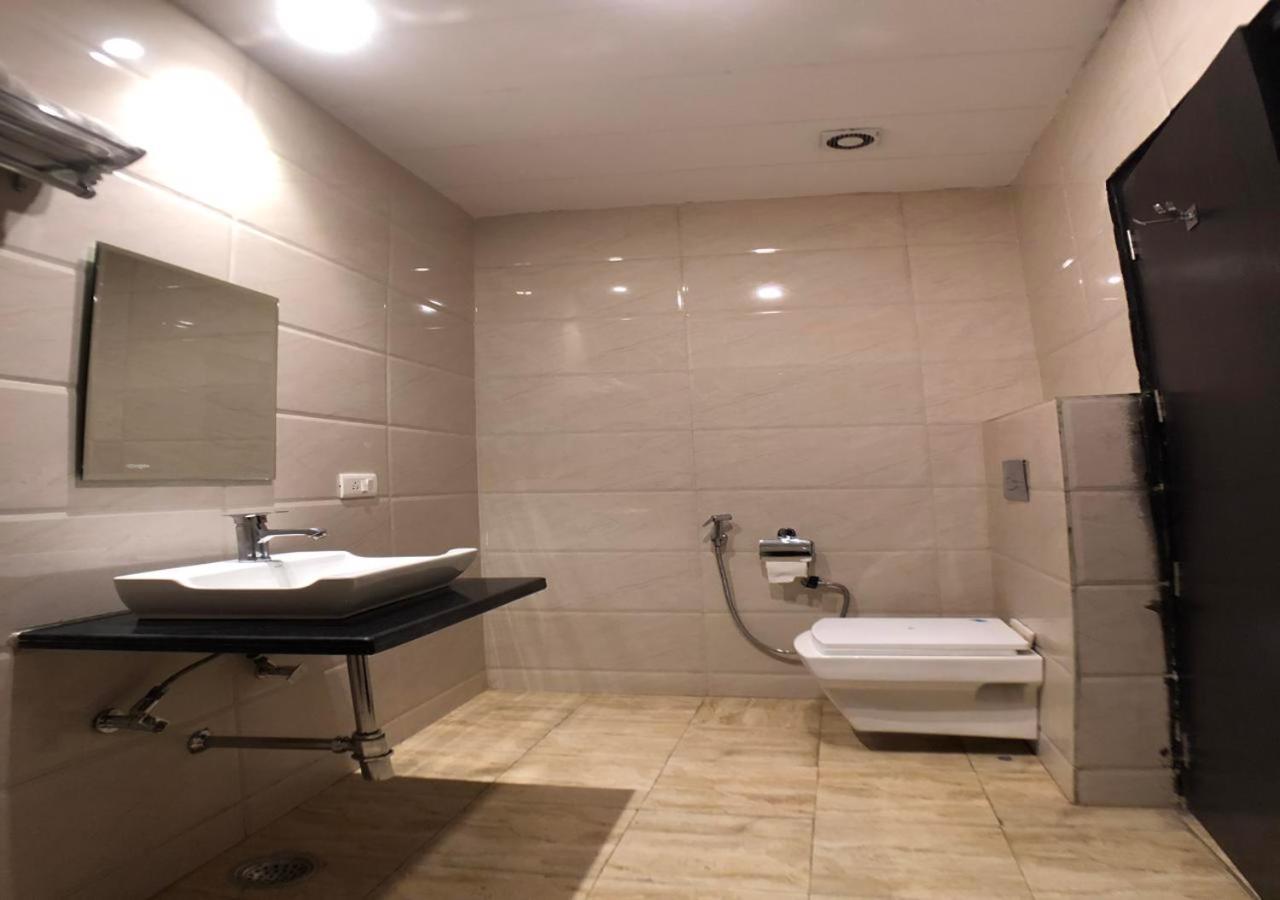 Hotel Solitaire New Delhi