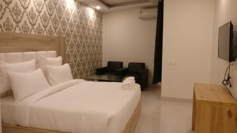 Hotel Fabhotel Modesty Delhi Airport 3*