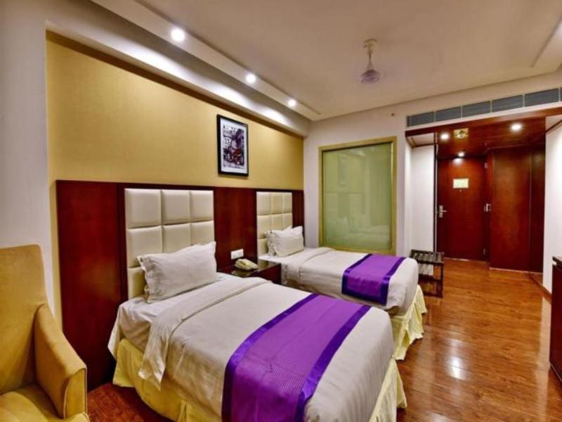 Hotel Ramada By Wyndham New Pitampura