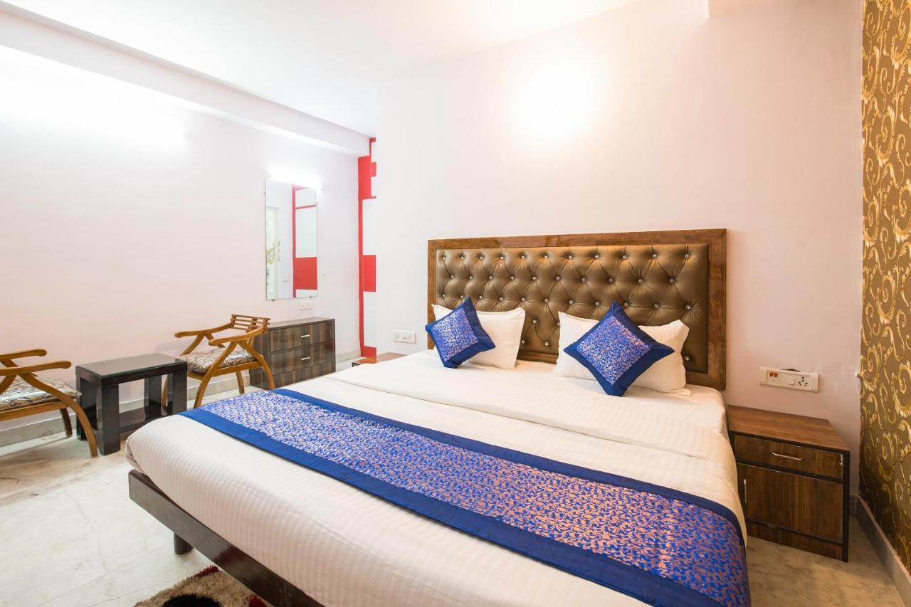 Oyo Manan Residency Near M2k Cinemas Rohini