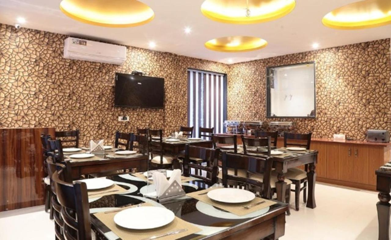 Hotel Oyo 23368 Boutique Paragon 3*