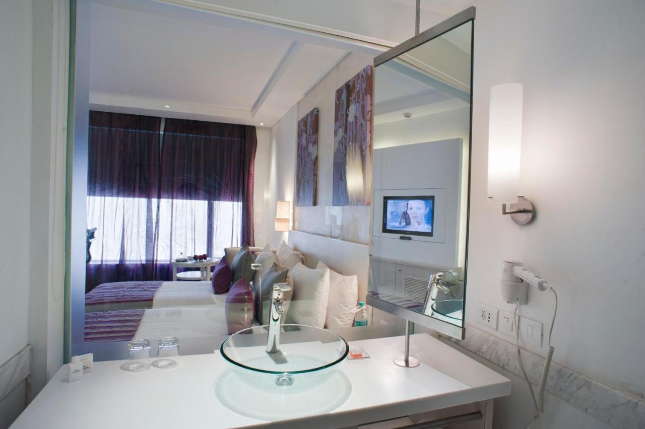 The Ashtan Sarovar Portico New Delhi