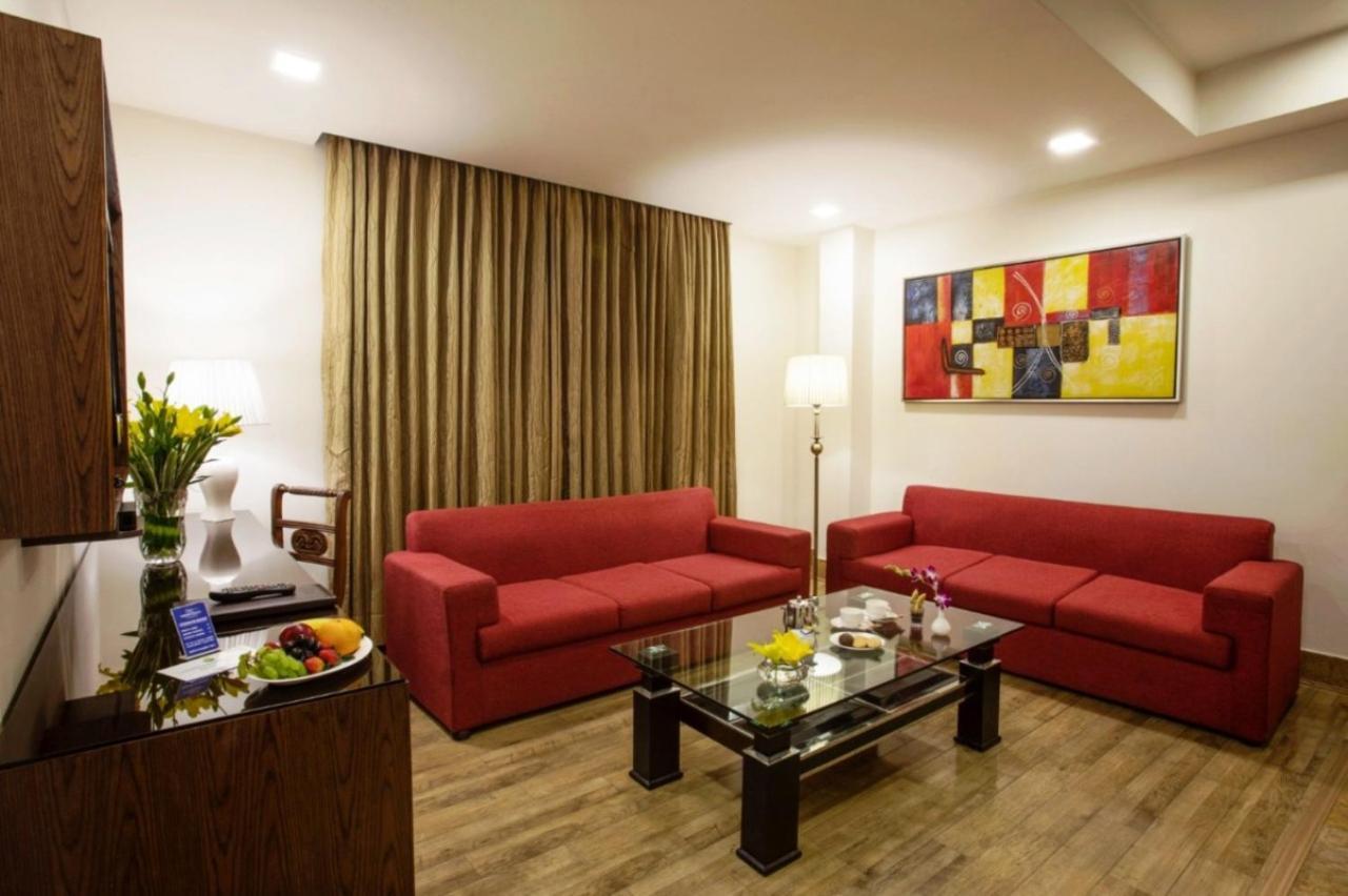 Taurus Sarovar Portico Hotel