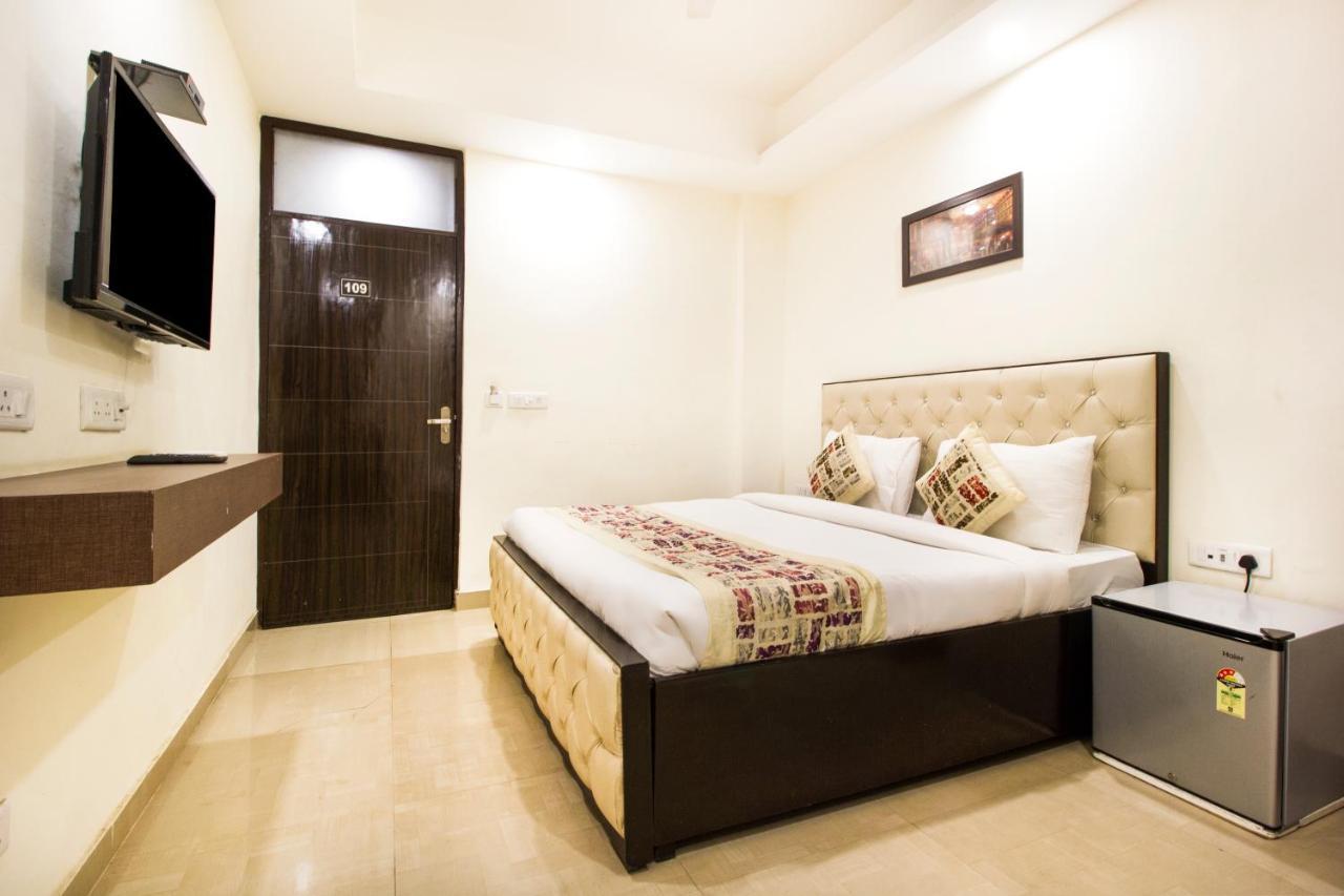 Kelvish Hotel