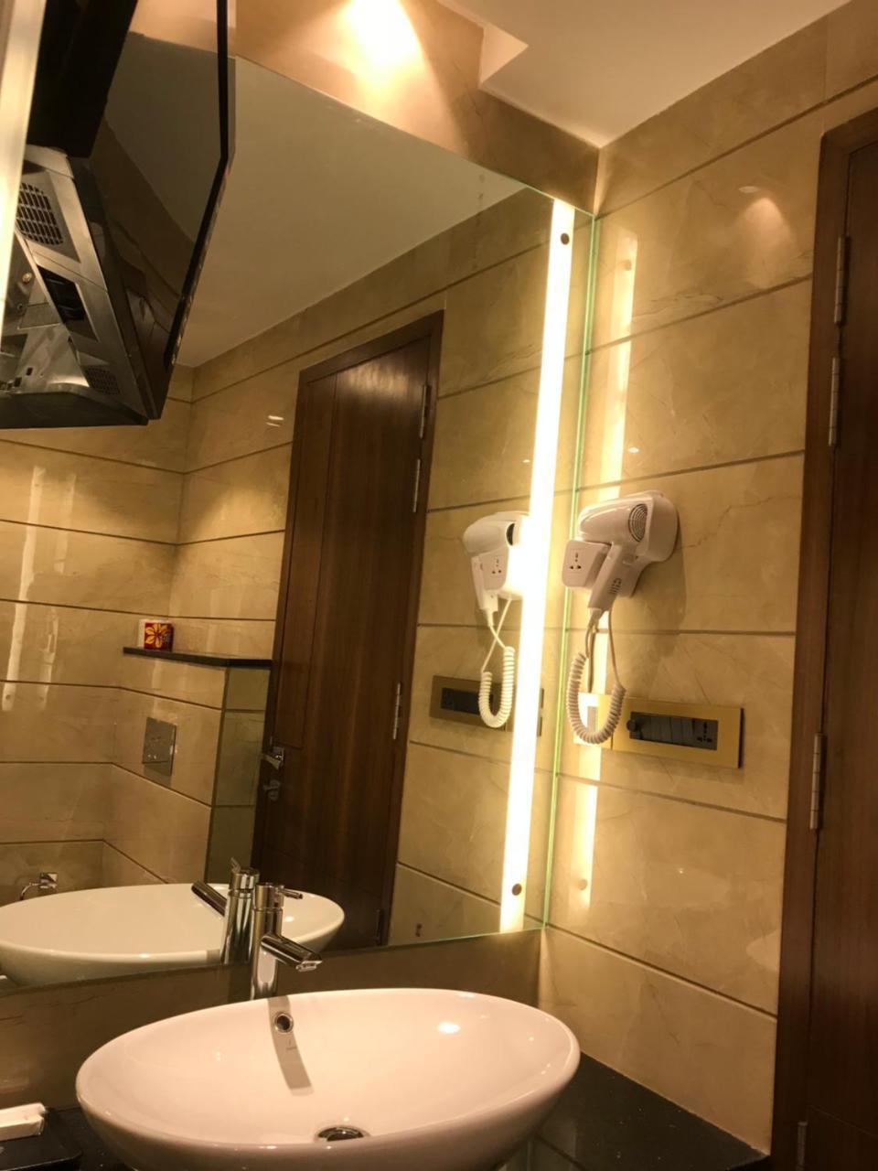 Jrd Pride-business Hotel New Delhi