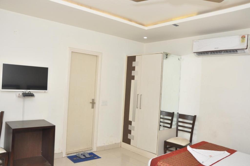 Al Gulzar Hotel