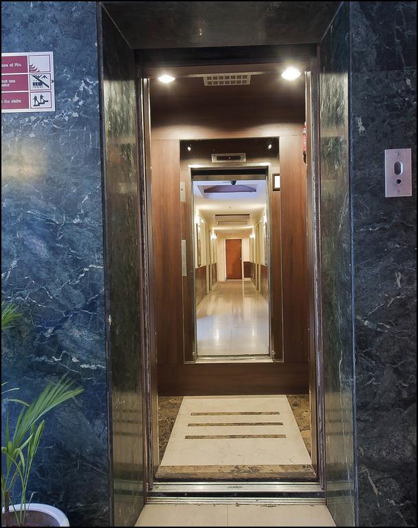 Hotel The Tourist - 1 Min From Railway Station New Delhi