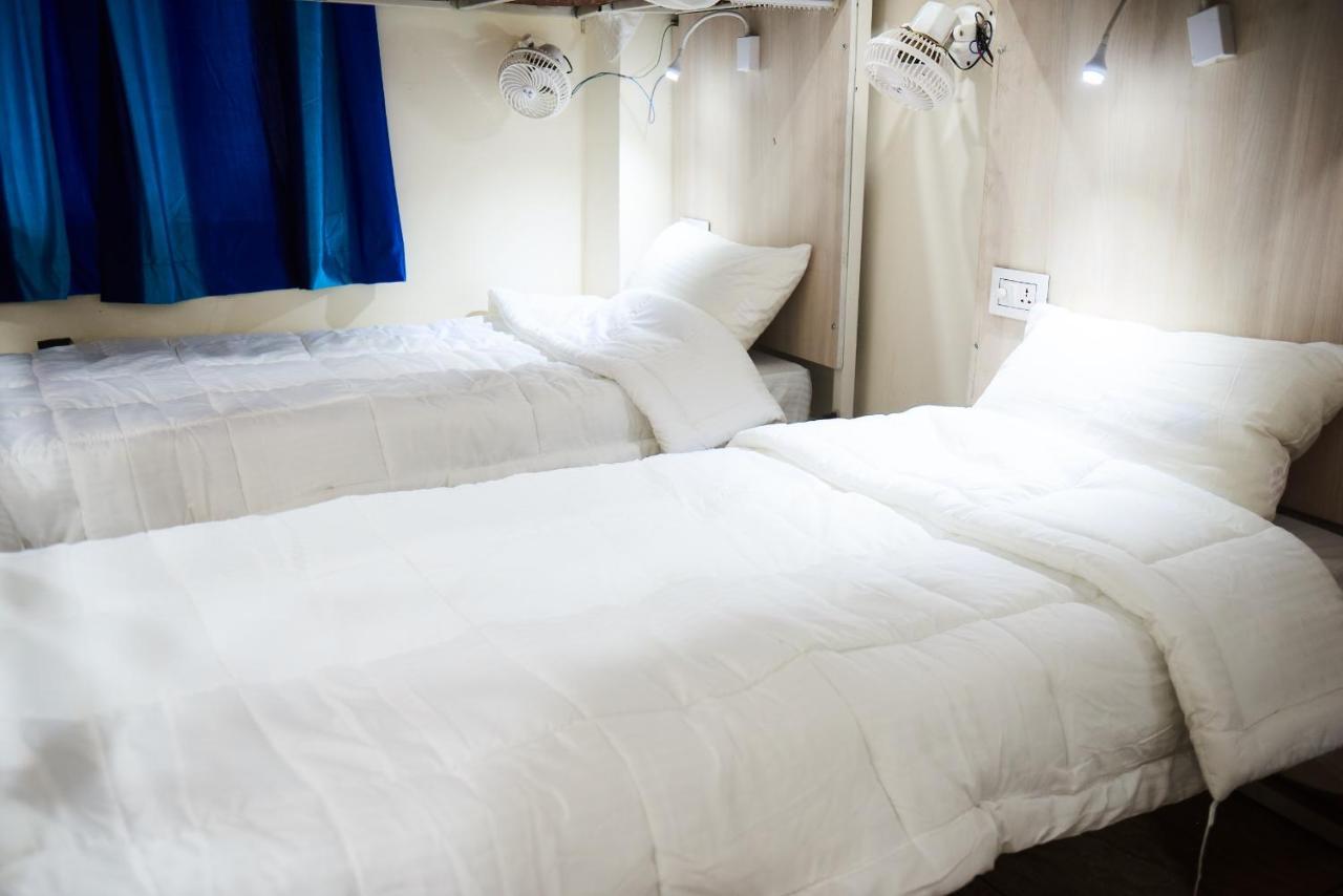 Himalayan Hostel *