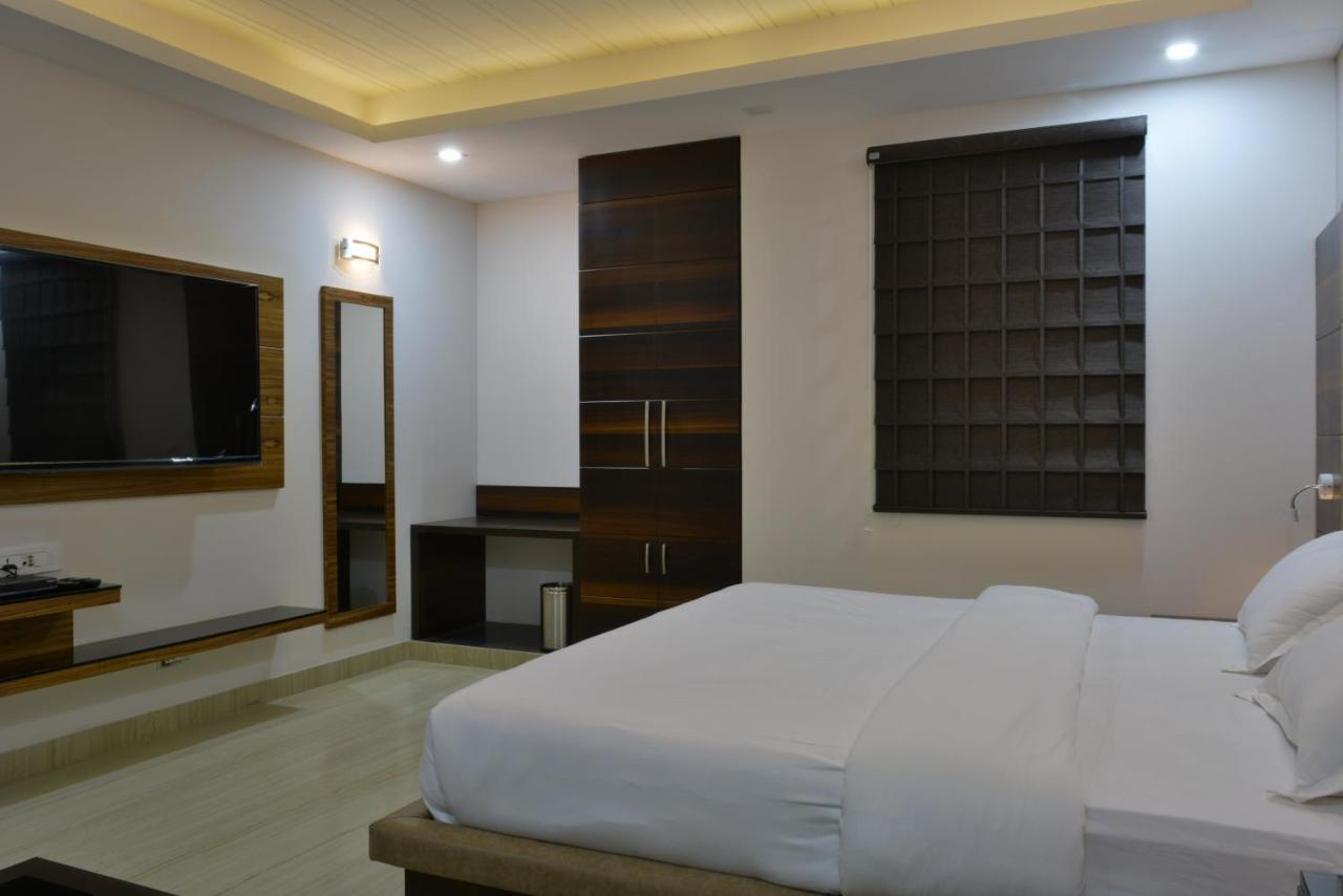 Hotel Tara Palace Redfort Nova Deli