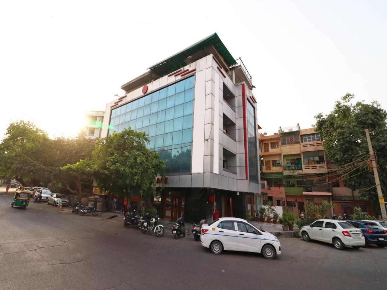 Oyo 2705 Preet Palace 3*