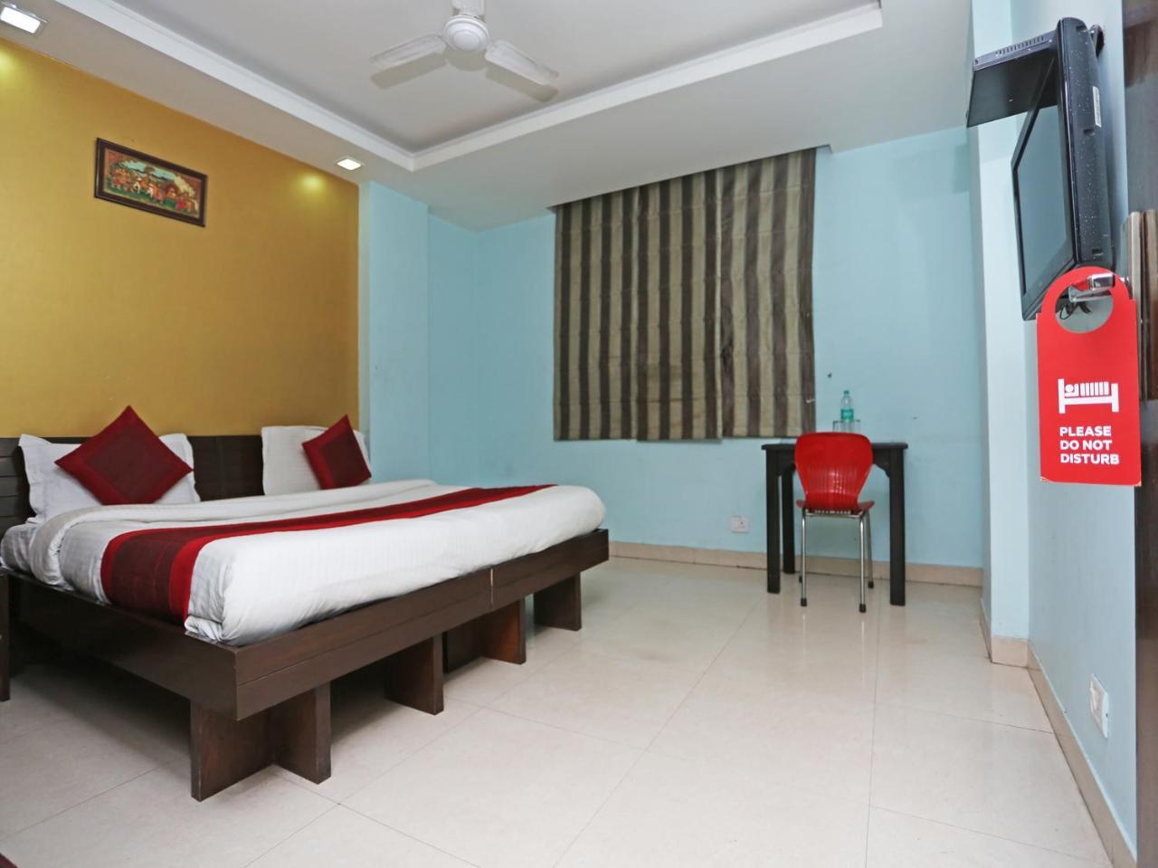 Hotel Oyo 6596 Flight Path New Delhi