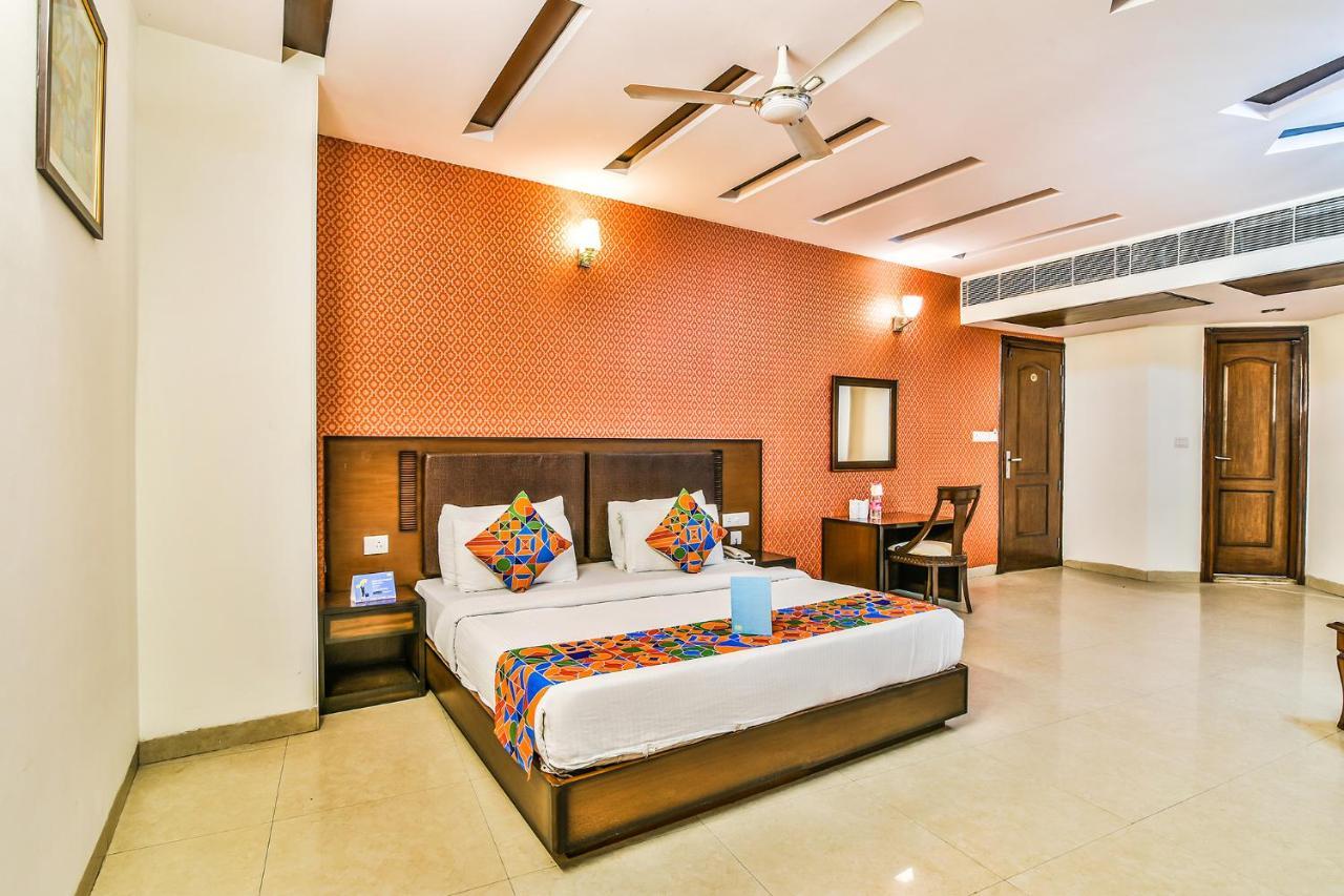 Hotel Alpine Tree New Delhi