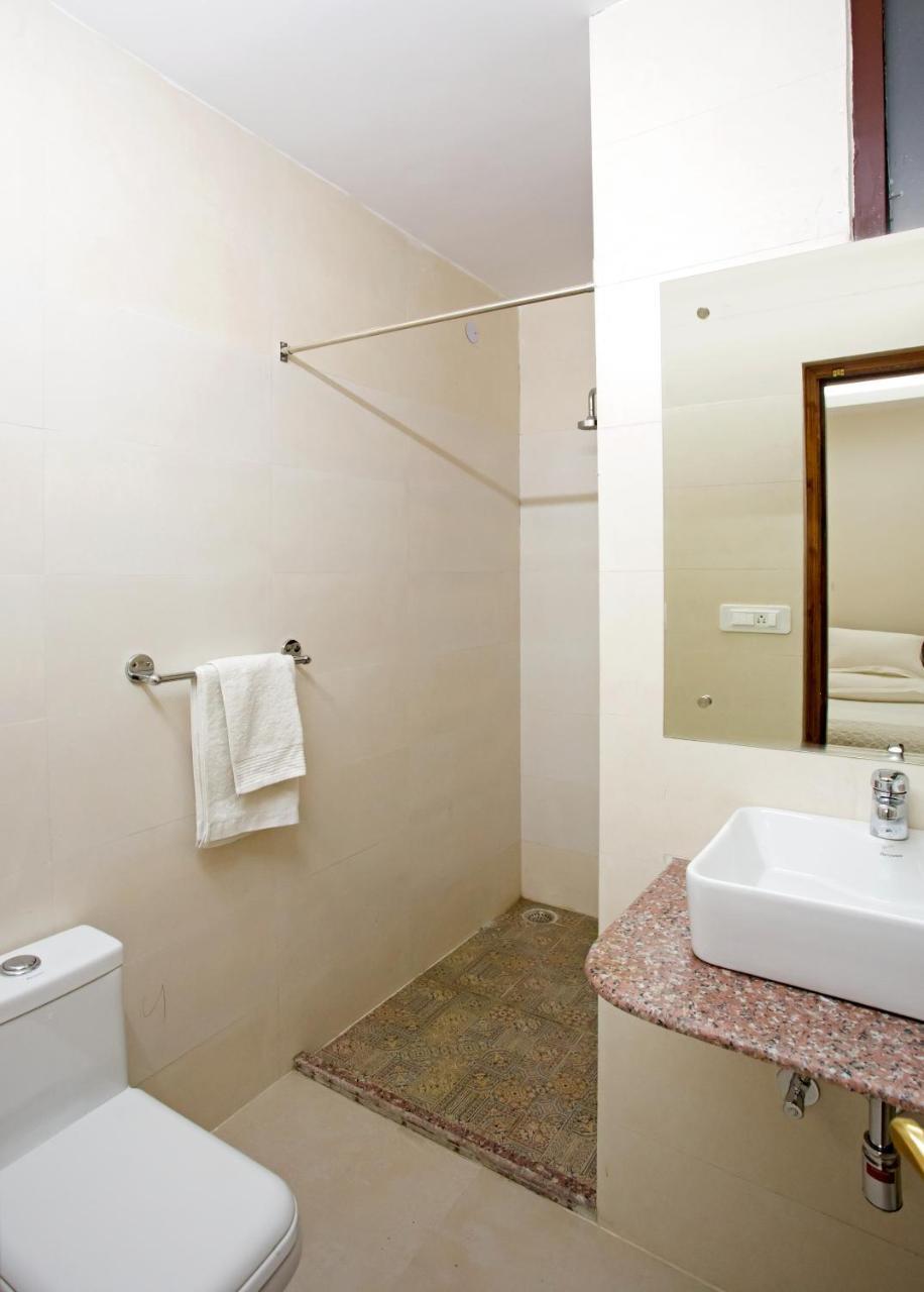 One Harphool Nivas Apartment *