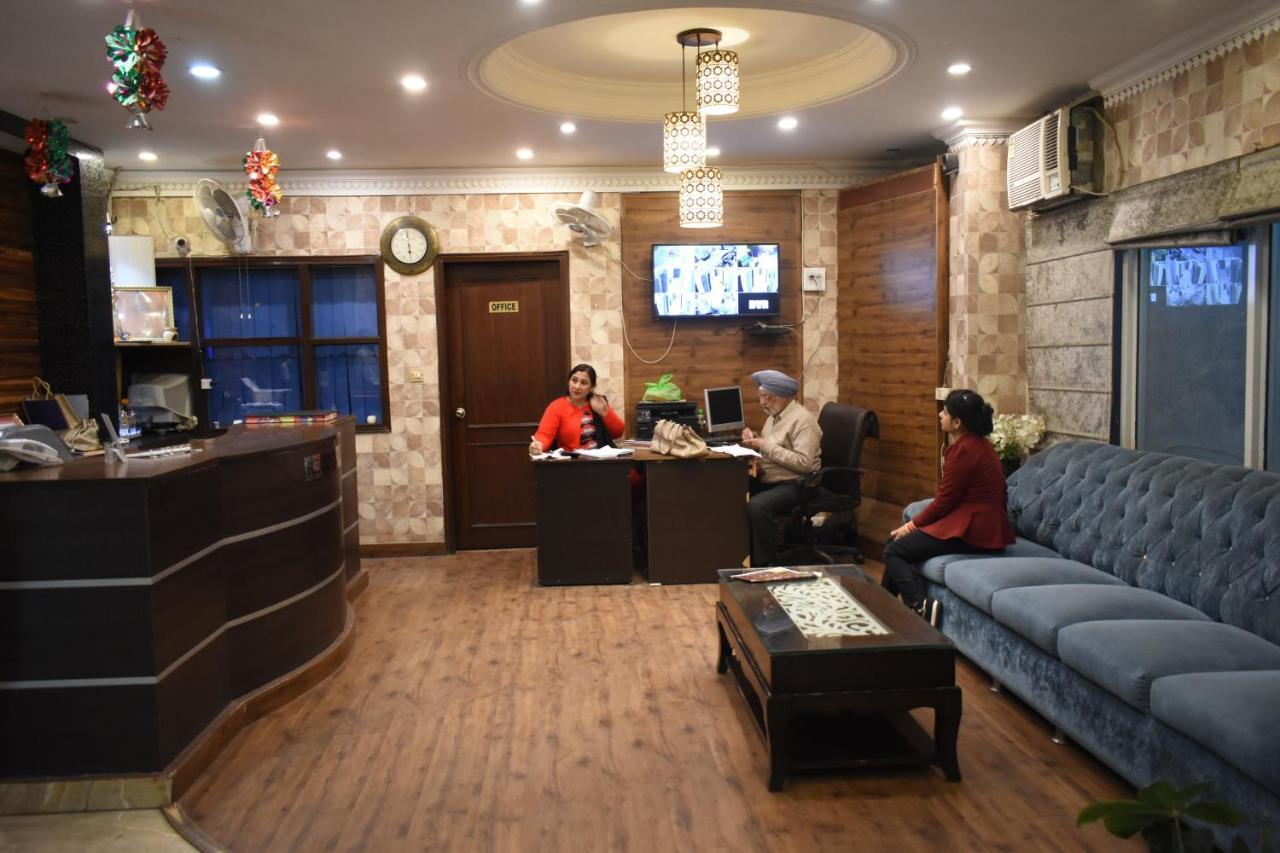 Hotel Kashish Plaza - 5 Mins From Metro Station Delhi (National Capital Territory of India)