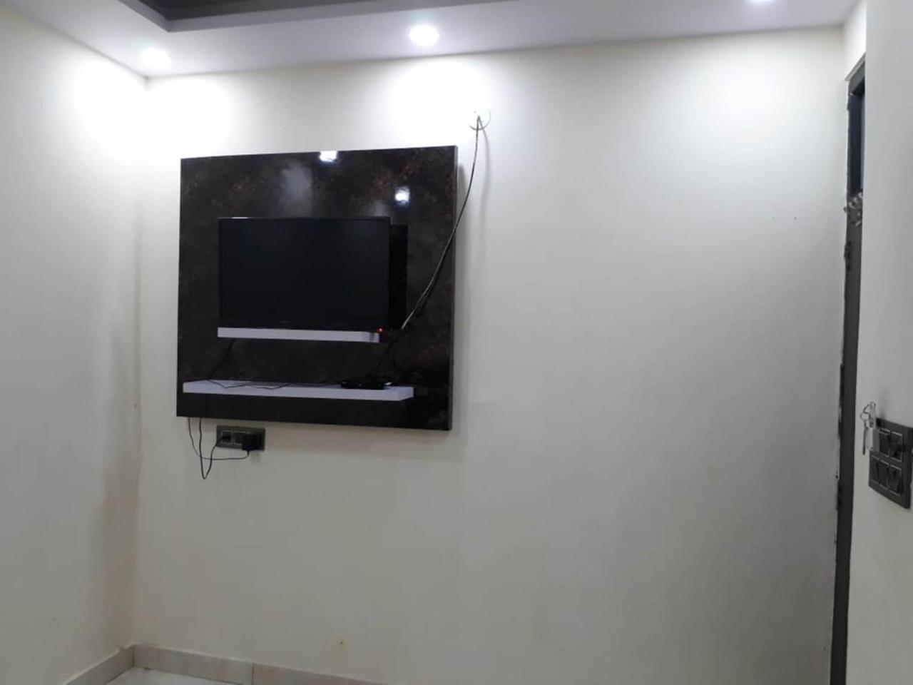 Hotel Marwari@new Delhi Railway Station