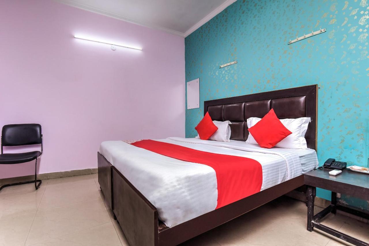 Hotel Oyo 18677 Airport Princess New Delhi