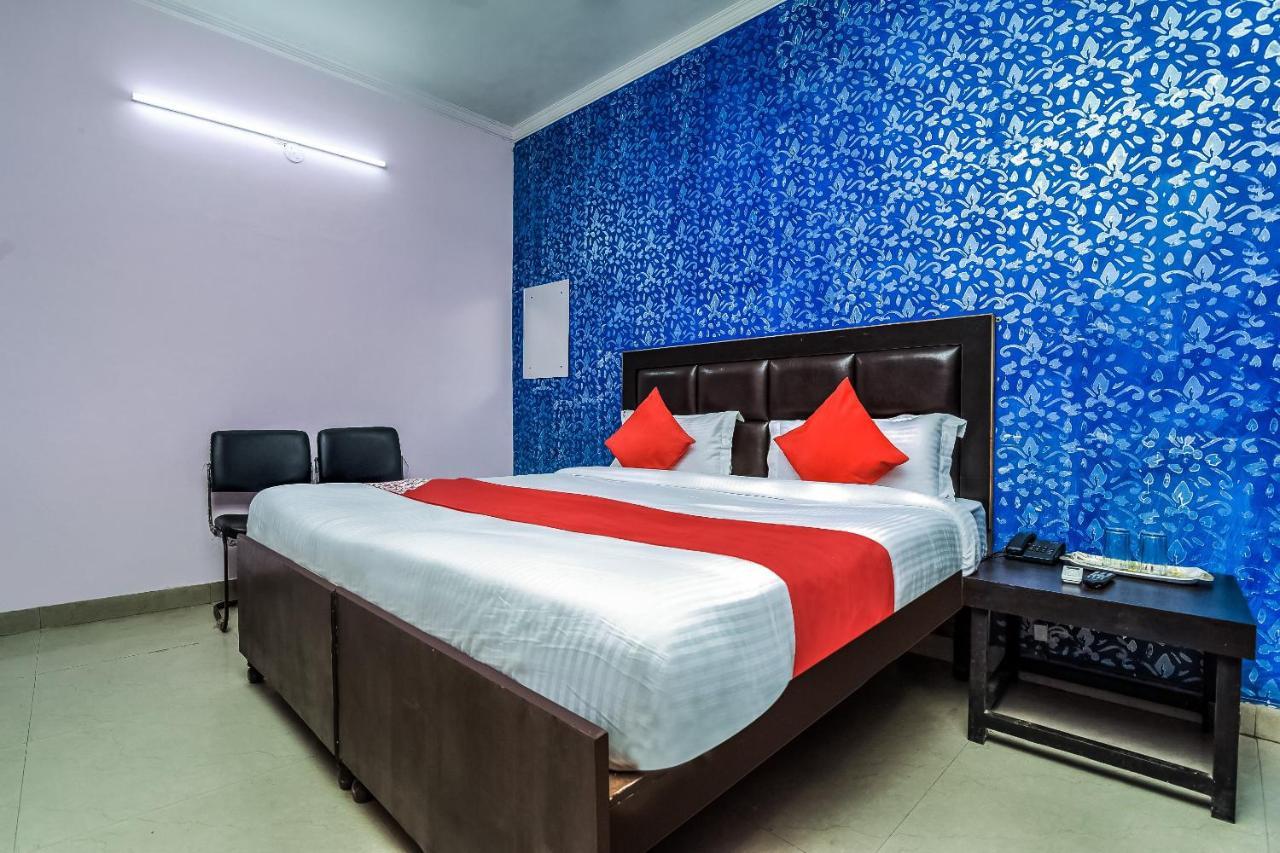 Oyo 18677 Airport Princess 3*