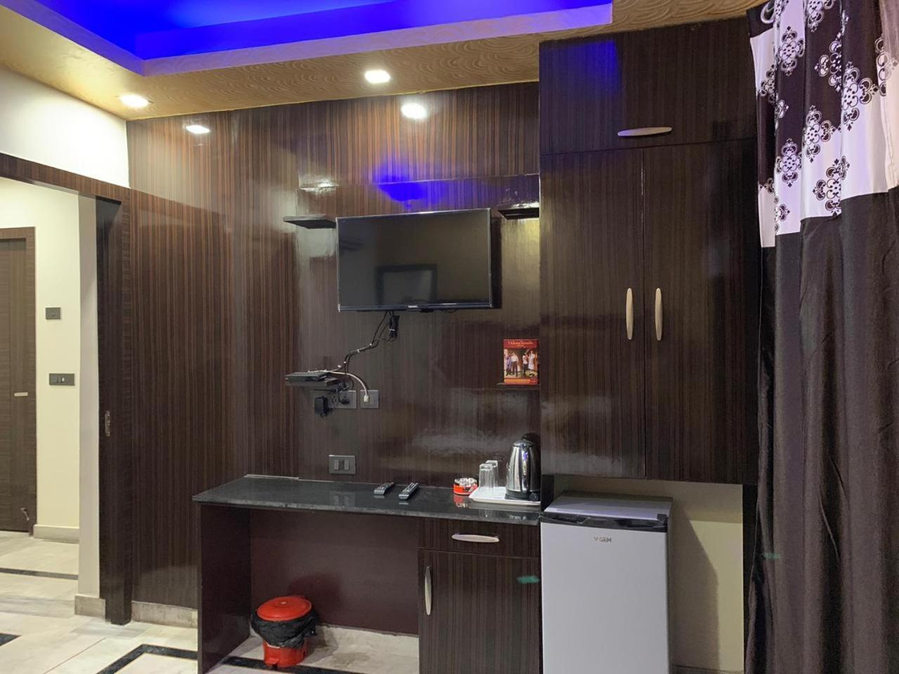 N.k. Residency Hotel *