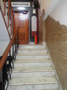 Metro Hotel 2*