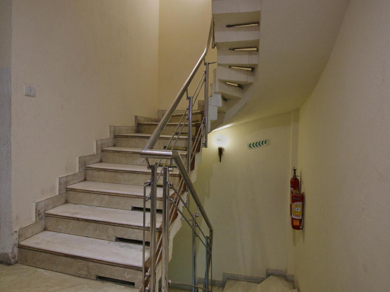 Fabhotel Nagpal Palace Patel Nagar Hotel New Delhi