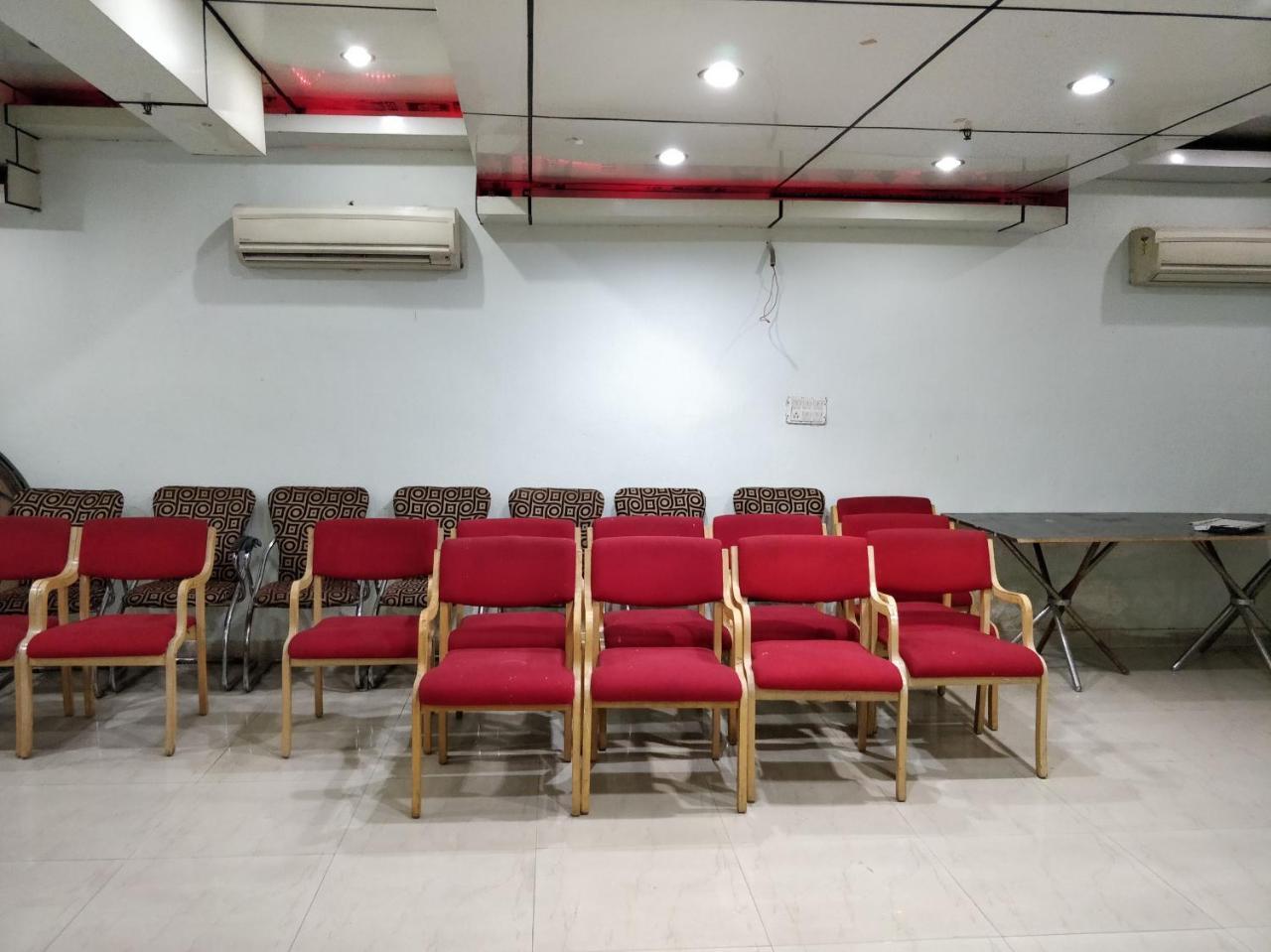Hotel Fabhotel Nagpal Palace Patel Nagar New Delhi