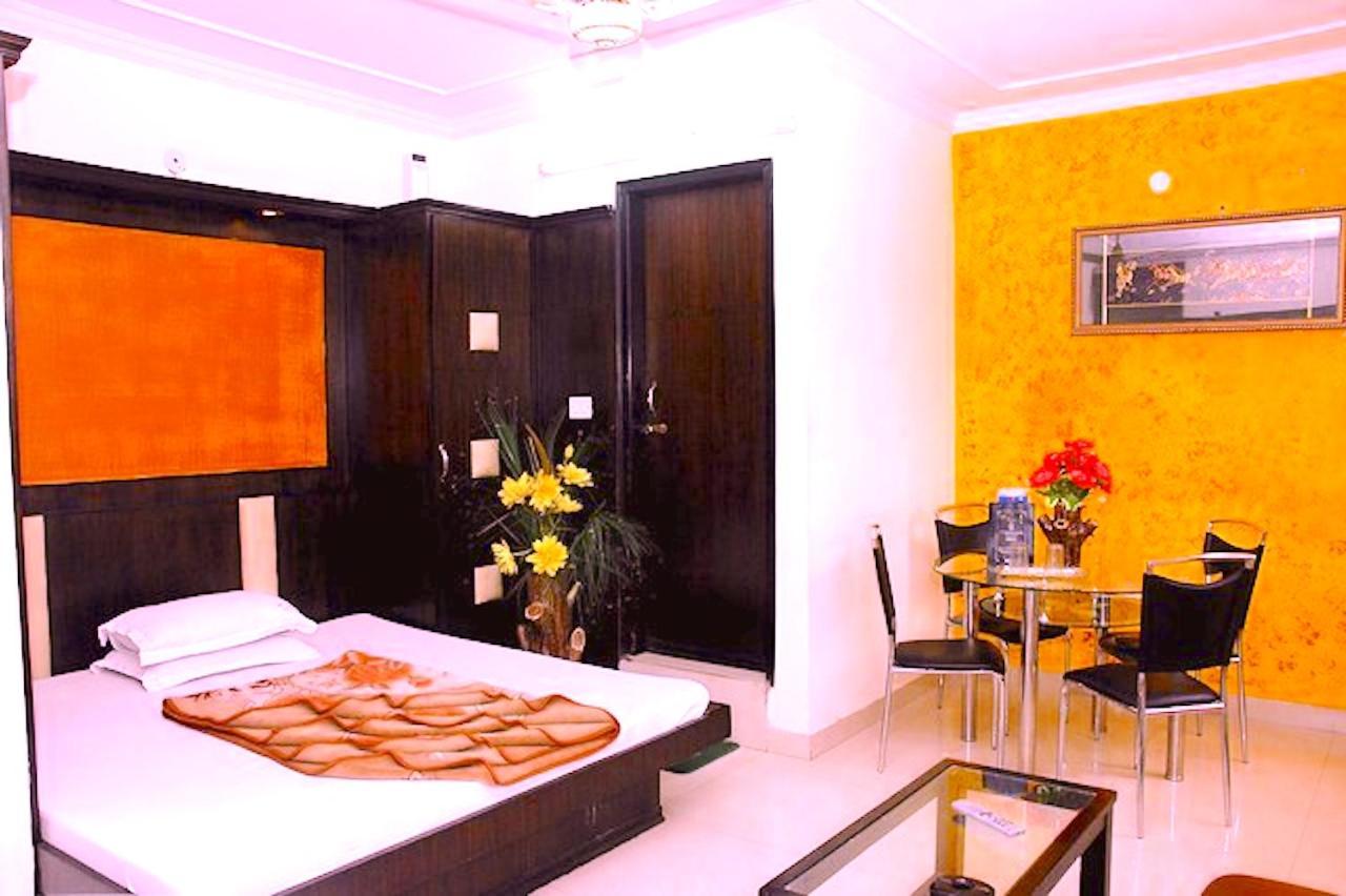 Milan Deluxe New Delhi
