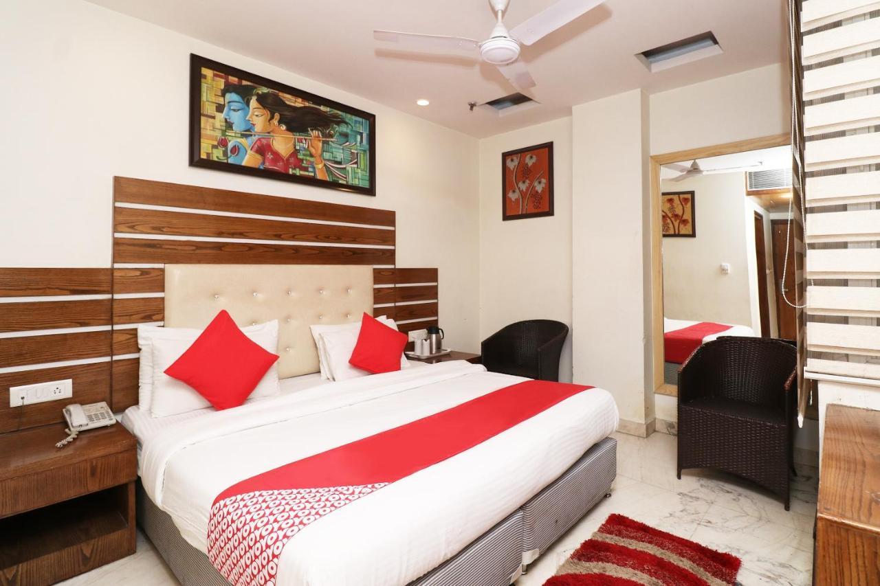 Oyo 29751 Check In 2 New Delhi