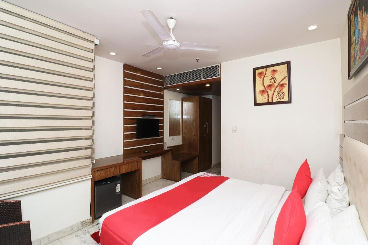 Oyo 29751 Check In 2 Hotel New Delhi